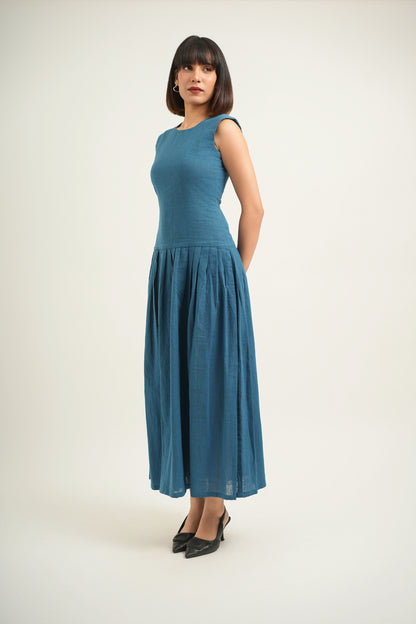 Waistline Glow Dress