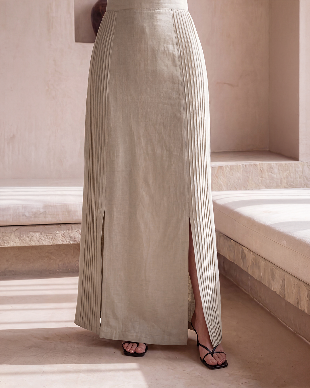 Slit Tuck Skirt